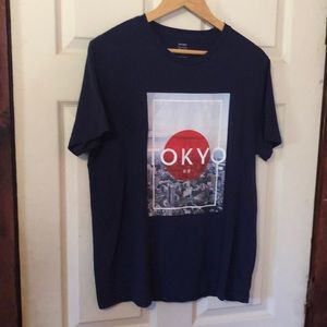 Old Navy Tokyo Graphic Soft Wash Ultra-Doux Blue T-Shirt Mens Large L